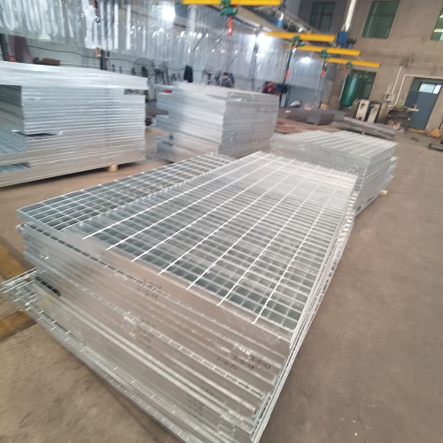 污水處理廠鋼格板如何選？防滑耐腐是關鍵！