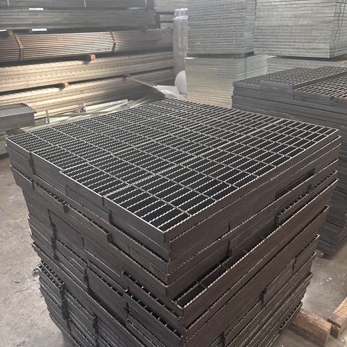 學校實訓基地為何都用鋼格柵板