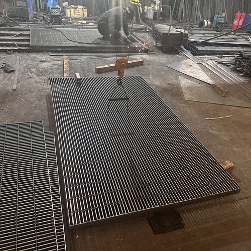 國(guó)內(nèi)鋼格板vs進(jìn)口鋼格板，性價(jià)比分析