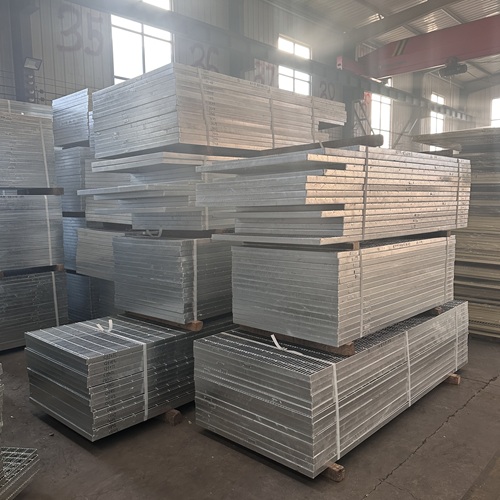 環(huán)衛(wèi)工程鋼格板常見用途與選型