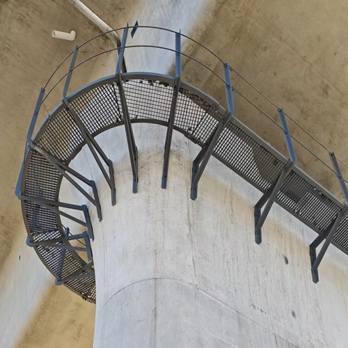 脫硫塔內鋼格板用途及耐高溫性能