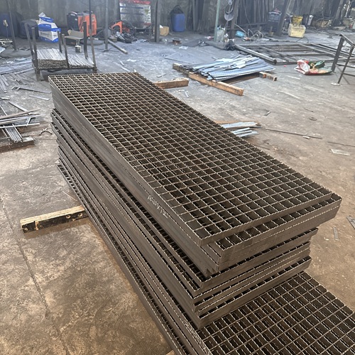 大跨度鋼格板選型要點與承重計算